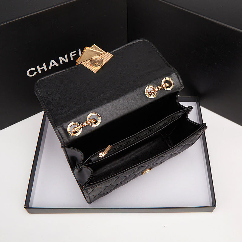 "Chic Summer Mini Crossbody – Vintage & Stylish"