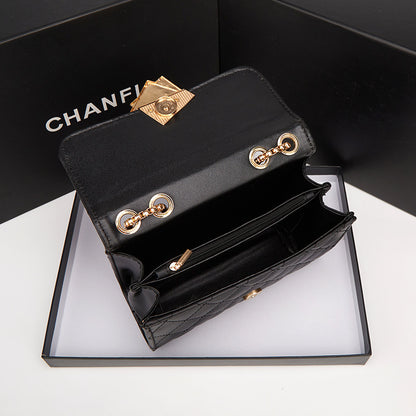 "Chic Summer Mini Crossbody – Vintage & Stylish"
